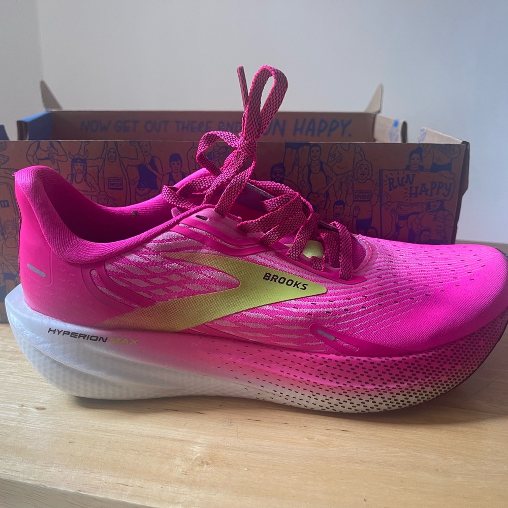 Brooks Hyperion Max